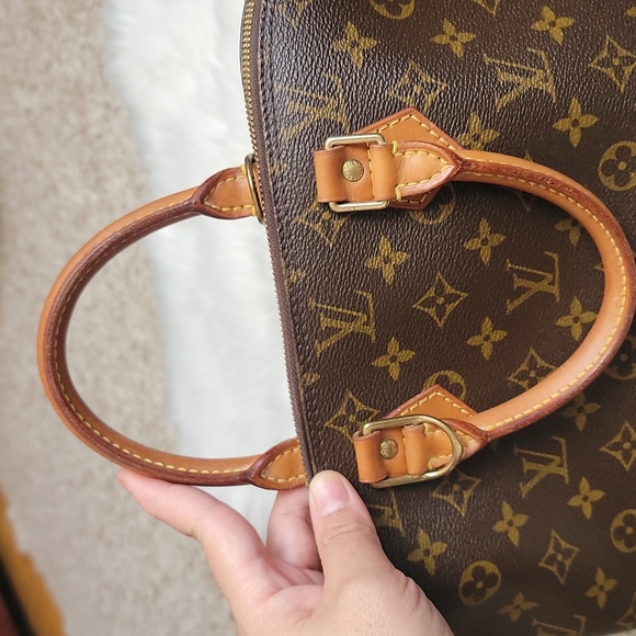 LV Alma - Picture 14 of 17